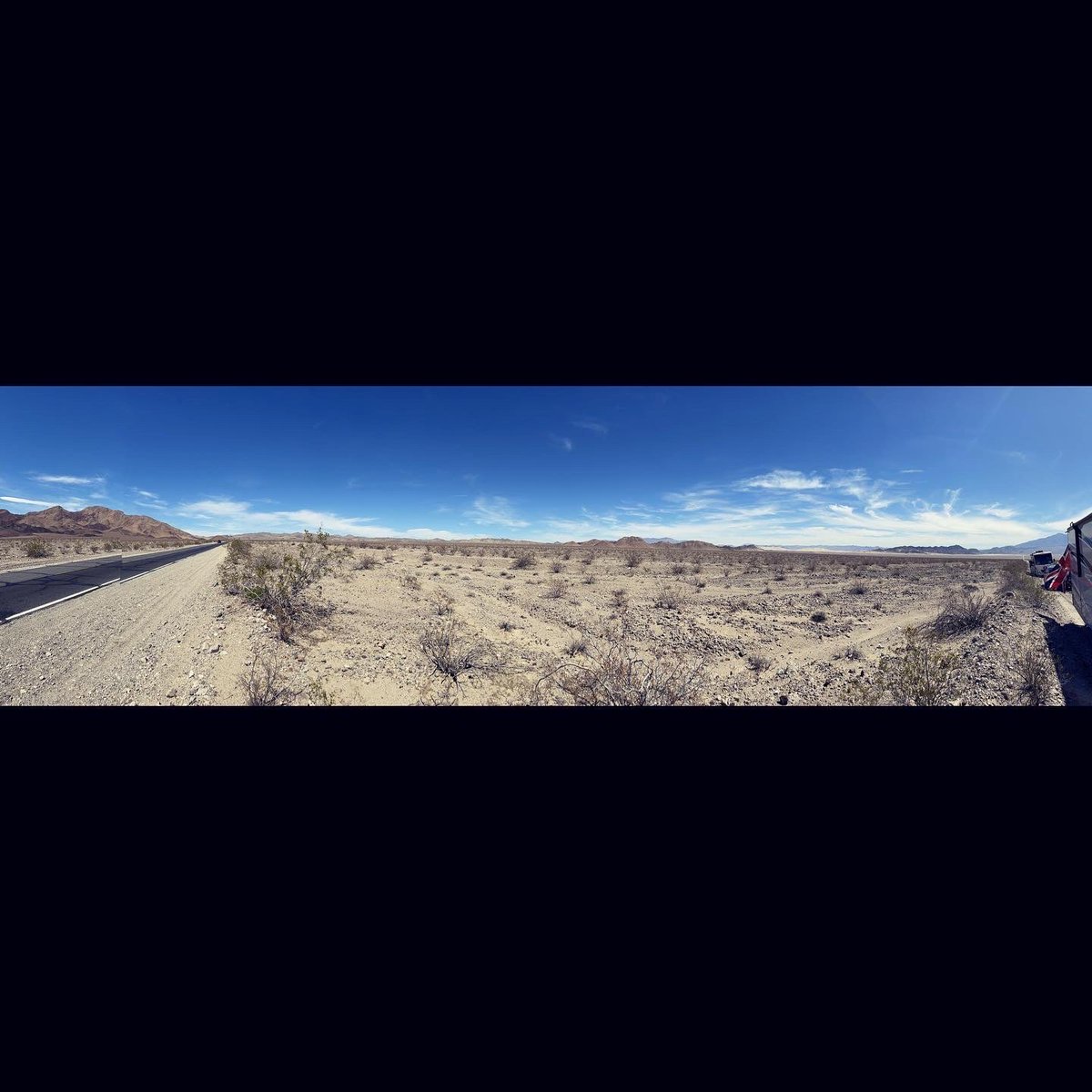 HannahVaughan91's tweet photo. The Speed Project. 550km in 45h18m. 41 degrees in Death Valley, 1677m of climbing, 4.54m/km average, 3 hours sleep, 1 EPIC adventure! 🌵🐍☀️🏃🏼♀️ #thespeedproject #tsp2022 #lalv #dreamteam #deathvalley #wingmirrorsintact #howfarawayarethey #justkeeprunning #teamsmugglers https://t.co/xfzD5KBiul