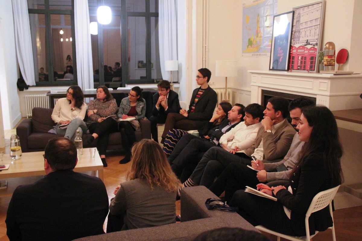 francescom_talo's tweet photo. Few days ago I had the rewarding experience of a conversation with young fellows of the #EuropeanLeadershipProgramme, they represent our future and it’s nice to share experiences with them.
These meetings should be a fundamental part of our diplomatic activities. https://t.co/0Ty0Ad3TwR