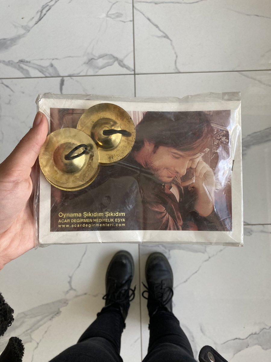 WGlancer's tweet photo. 90’s Turkish pop culture item;
Tarkan “şıkıdım”/shake 
🥲

#tarkan #artist https://t.co/FvZj1pverS