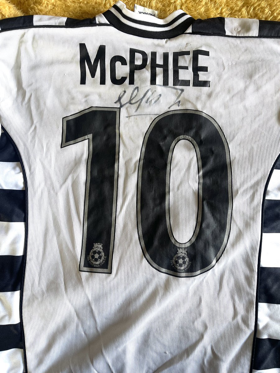 MxndaJay's tweet photo. I think this will be the one for the #RetroMatchDay @OfficialPVFC - my all time fave @McPheeStephen33 π€ https://t.co/3bNYxceDsd