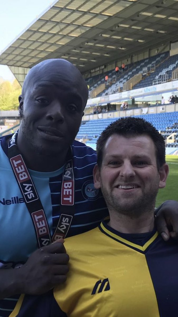 Unluckypat's tweet photo. @wwfcofficial @daRealAkinfenwa https://t.co/ebsZWL3q90