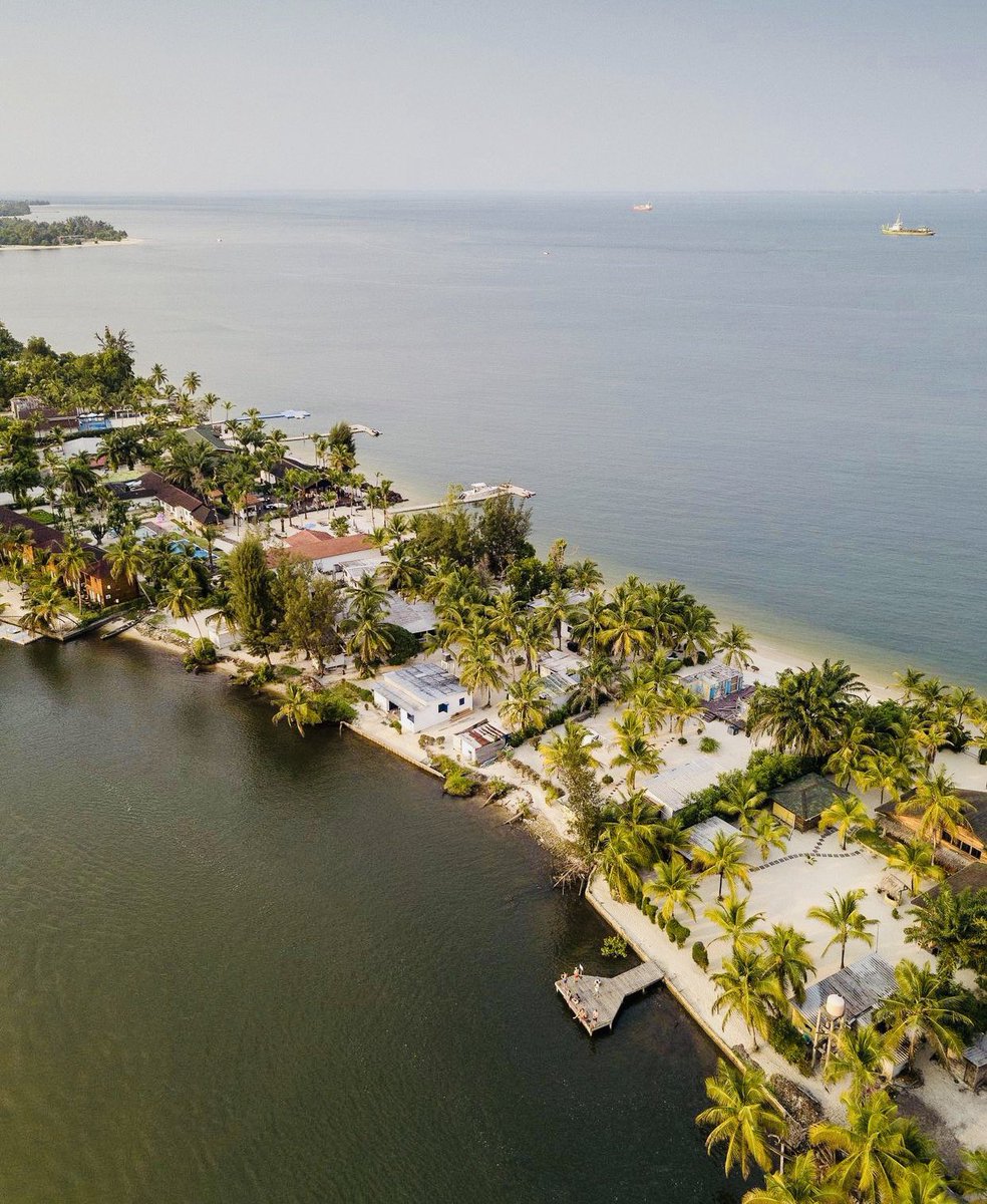 culture241's tweet photo. Le paradis sur terre? Pointe Denis, Libreville 🇬🇦
📸 : Spaymant, From Gabon
#Culture241 https://t.co/XNRQD4qlD8