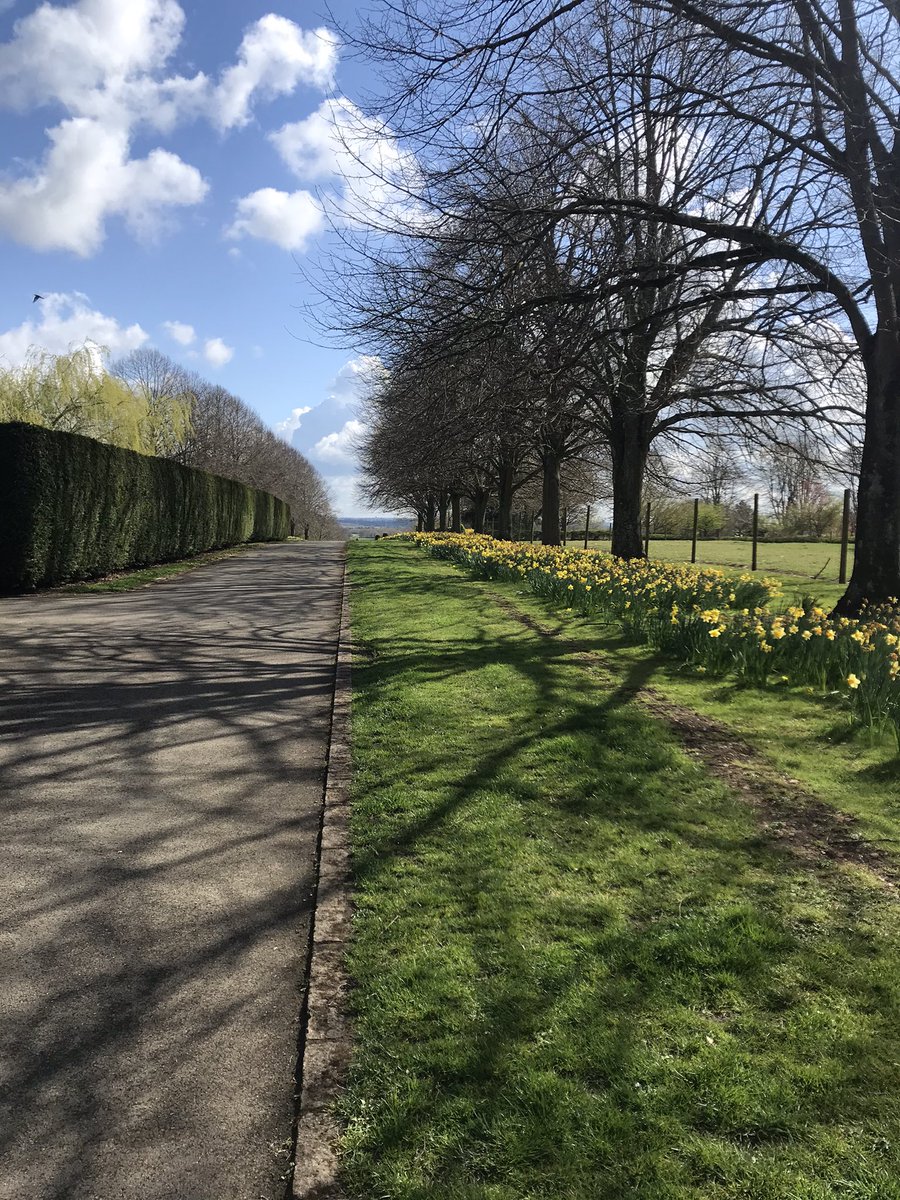 rlsdofe's tweet photo. All groups @TheRoyalLatin doing really well today, lots of miles covered off and some good aims @DofE_Kate @DofESouthEast @DofE https://t.co/LtZNKqdMSA