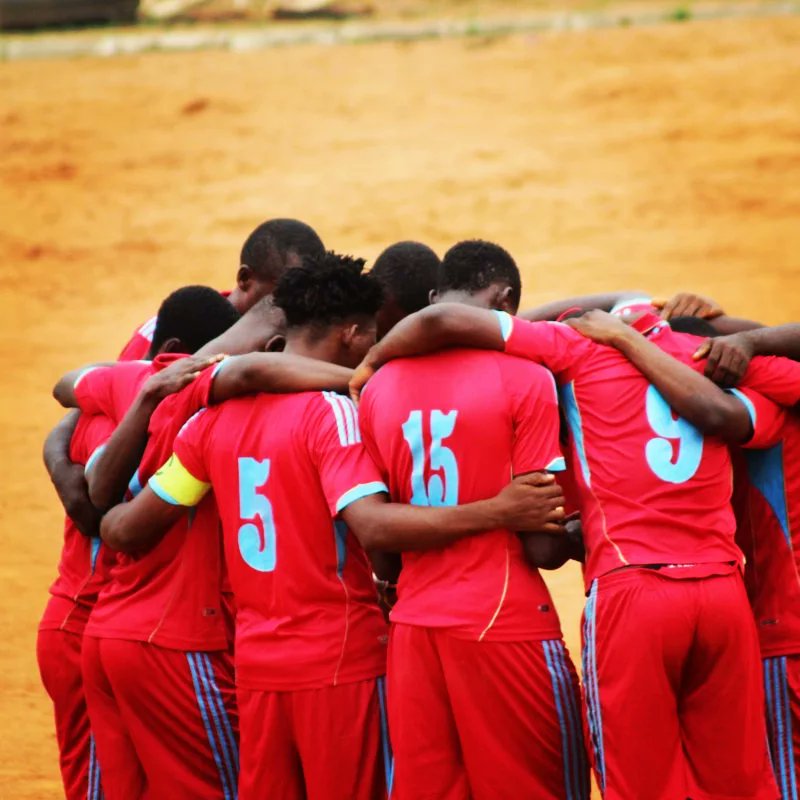 TurfSeason's tweet photo. Team work makes the dream work.
#turfneverstops #TurfSeason #TsLiga #grassrootssoccer #Africanfootball #TeamWork https://t.co/L0i0QmaAzq