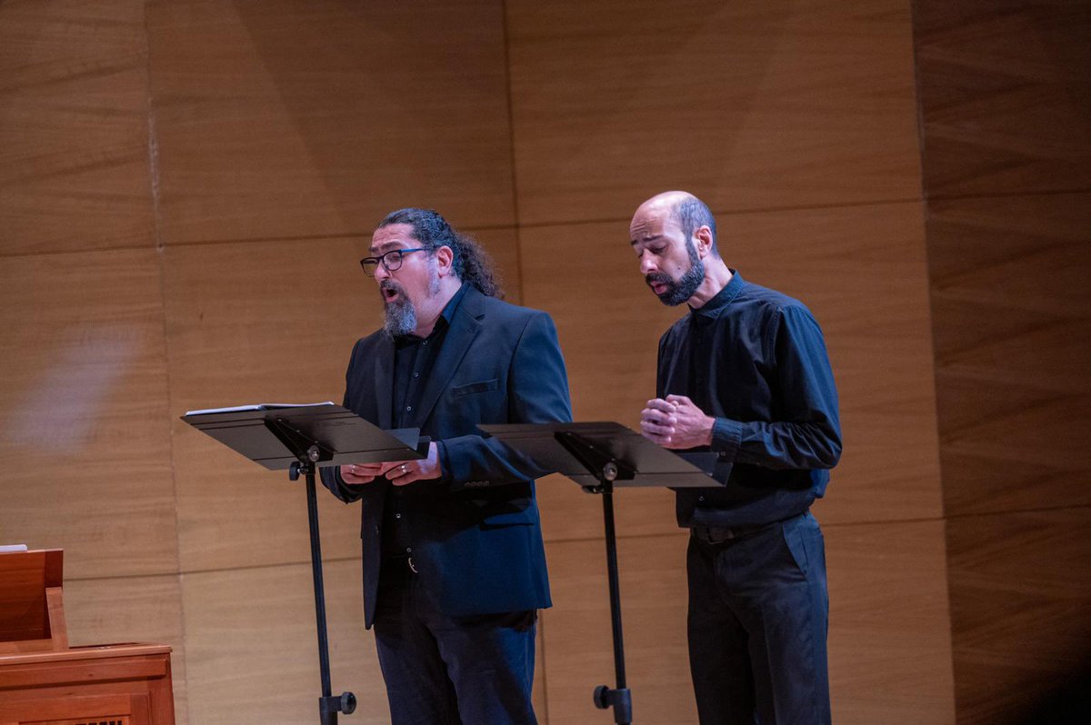FemasSevilla's tweet photo. Hoy, @a5vocalensemble brillaron sobre las tablas del Espacio Turina. https://t.co/WNBHRlpUUh