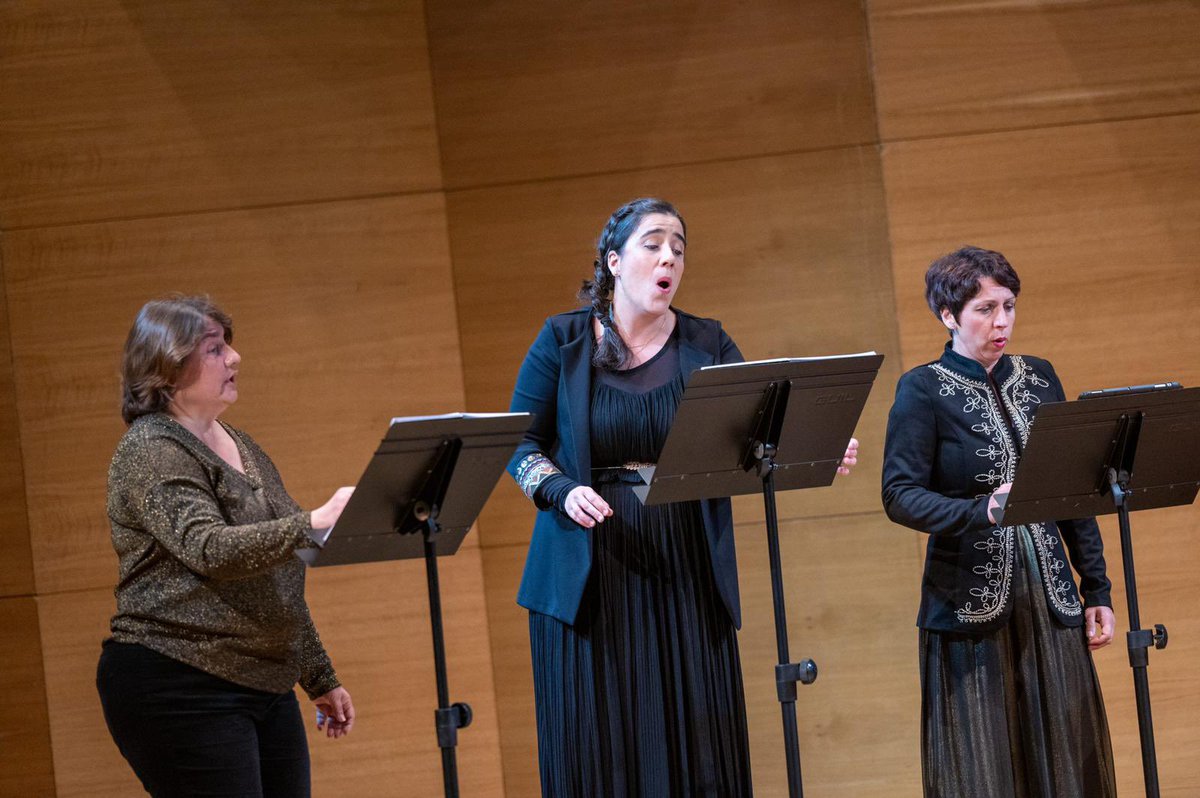 FemasSevilla's tweet photo. Hoy, @a5vocalensemble brillaron sobre las tablas del Espacio Turina. https://t.co/WNBHRlpUUh