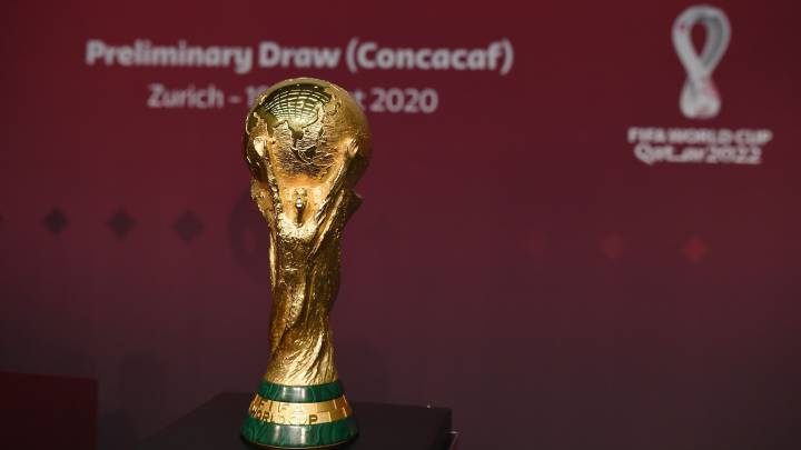 SVQBRS1's tweet photo. 🤔 ¿Que prefieres?

RT 🔁 Que gane la Champions League el #SevillaFC

MG ❤ Que gane el Mundial España. https://t.co/O5gpc9CTrL