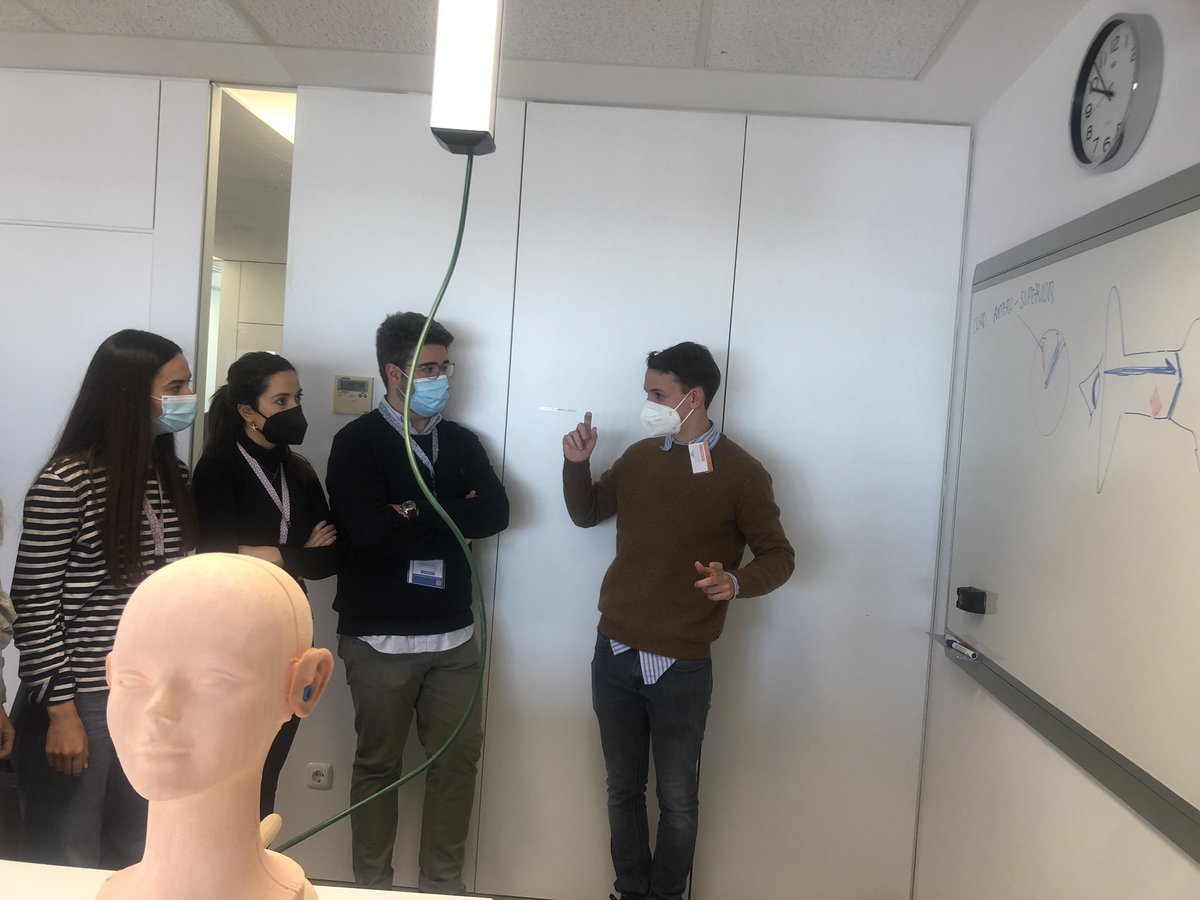 Taller de urgencias en ORL. Miringotomía, cuerpos extraños de oído y vía aérea, intubación, cricotirotomía… en el Centro de simulación Medicina de <a href="/unav/">Universidad de Navarra</a>