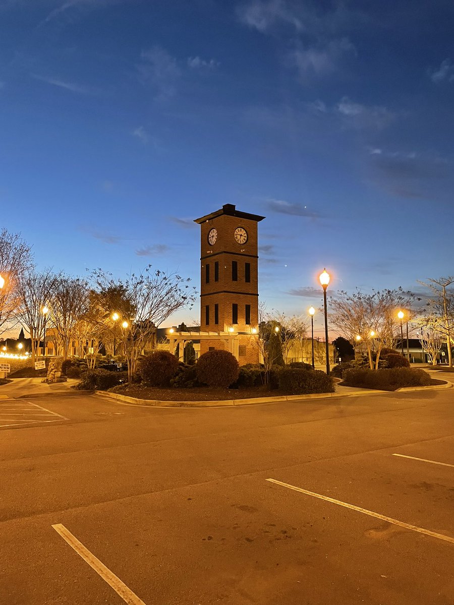 Rise &amp; Shine Easley, South Carolina it’s Easley Farmers Market Spring Fling 2022 time! 

9am-8pm TODAY, Saturday, 2nd! 

<a href="/Old/">old</a> Market Square

Easley Farmer's Market