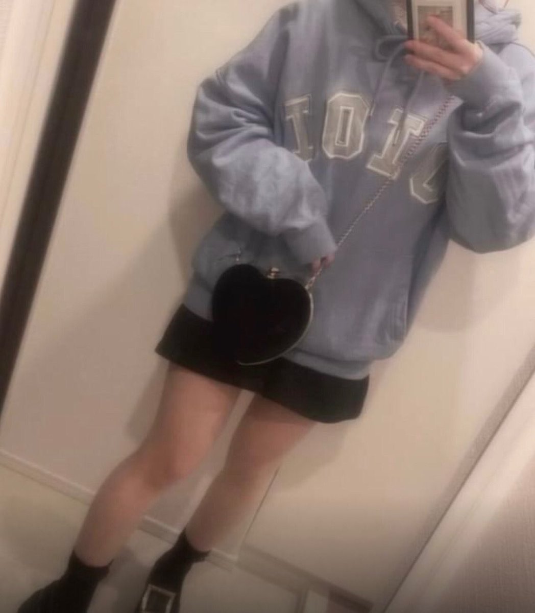 RhondaR82802685's tweet photo. 彼氏いないし
気軽に会えて長く続くセフレ募集します！
童貞なら筆下ろしエッチもありです👶
 #オフぱこ募集 
 #裏アカ女子 
 #ヤリモクのいいねください https://t.co/2hkfaNTixj