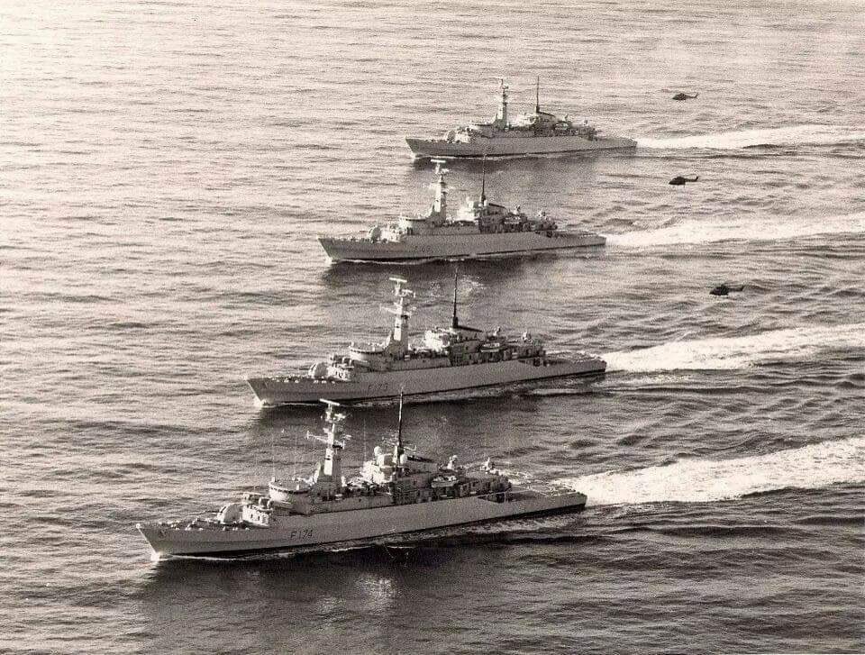 paulGf185's tweet photo. #Falklands40 #type21 https://t.co/I8mgRh6j1x