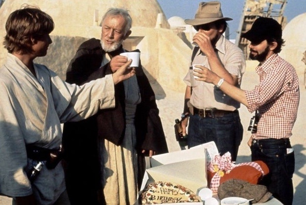 MarkHamill's tweet photo. Born April 2nd 1914 #AlecGuinness is one of the finest &amp; most versatile actors of all time. He also happened to be kind, warm, witty, as well as generous &amp; unassuming. He was everything I wanted him to be... &amp; much, much more. 
#ForeverGratefulForOurFriendship https://t.co/7fUsm31k7A