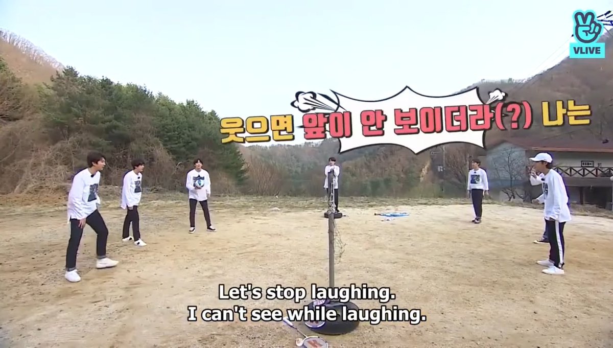 JIMlNSSll's tweet photo. Iconic BTS moments; a thread https://t.co/facTE2N7aw