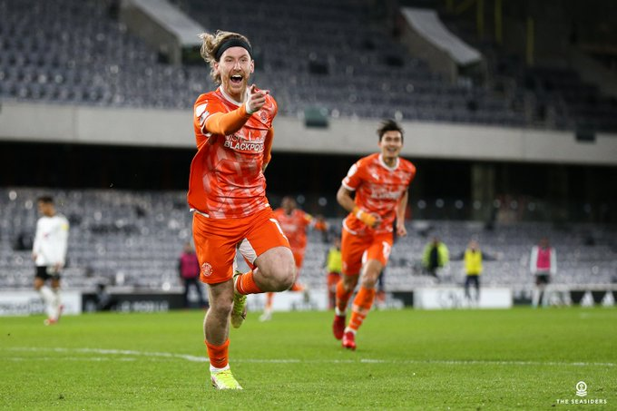 UtilityTeamUK's tweet photo. @BlackpoolFC vs @NFFC ⚽

A huge game today! Good Luck let's get a win🏆

We can't wait to watch the game!🍊

#UTMP #BFC🍊 https://t.co/iUiRtAsQRG