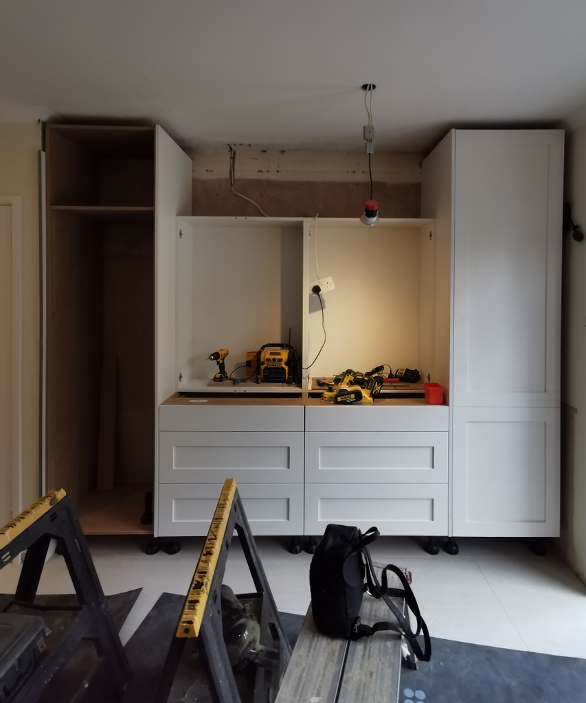 carmelharger's tweet photo. G A I N S B O R O U G H  A V E | ⁠Our clients had a very clear idea of what they wanted to gain from their new kitchen. They were really happy with the existing kitchen layout, however, they wanted another oven for entertaining, smarter storage solutions and wider drawers. https://t.co/ZKSwcNf12t