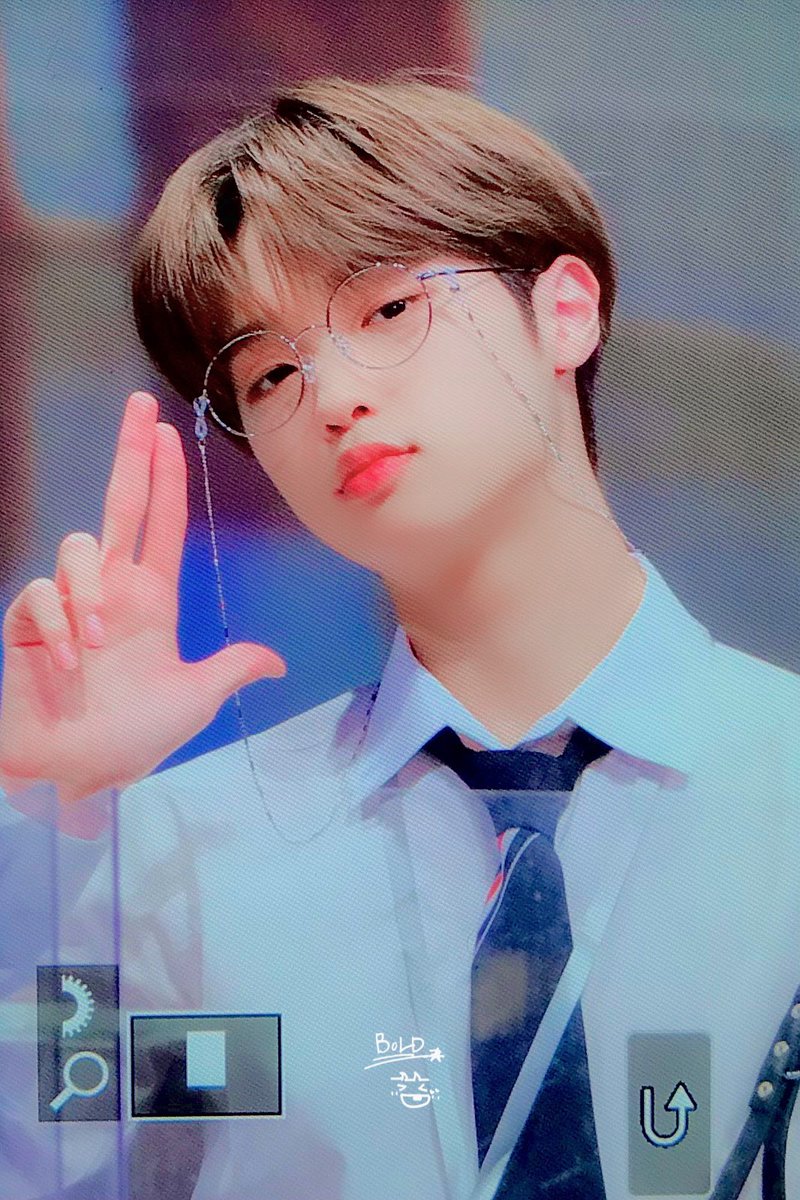 BOLD_0909's tweet photo. 220402

🔫🔫

#미래소년 #MIRAE  #손동표 #동표 https://t.co/4m4Gg8tnr5