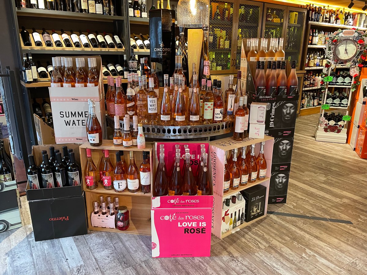 PointWineSpirit's tweet photo. Rose season is here! https://t.co/fEHgcjBkOw