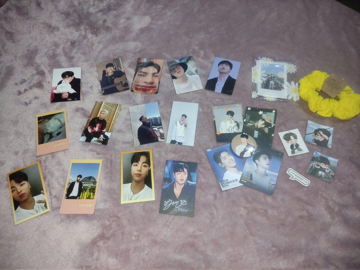 Mrllngl_'s tweet photo. Thank you so much for today's CSE @juneyamochi. Super nag enjoy ako at happy ❤️❤️❤️. Dami kong nauwi char. Hahaha 😅

#AWalkWithJunhoe #iKON https://t.co/WDH5HH41zN