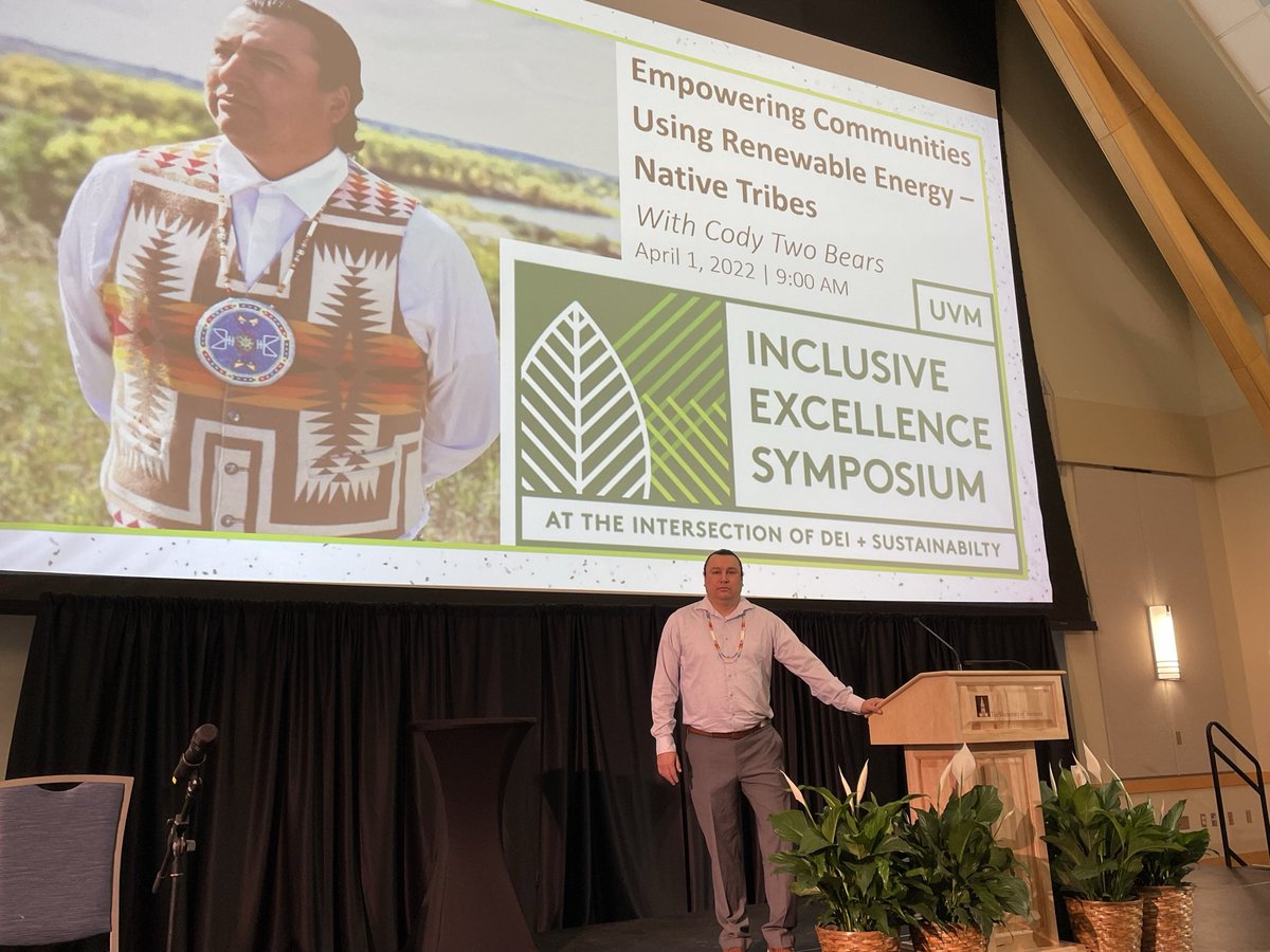 C2Bears4's tweet photo. It was a honor to be the Keynote Address at University of Vermont!! Also to be able to speak with Majora Carter!! 
#IndigenizedEnergy https://t.co/w6WxIzeUUY