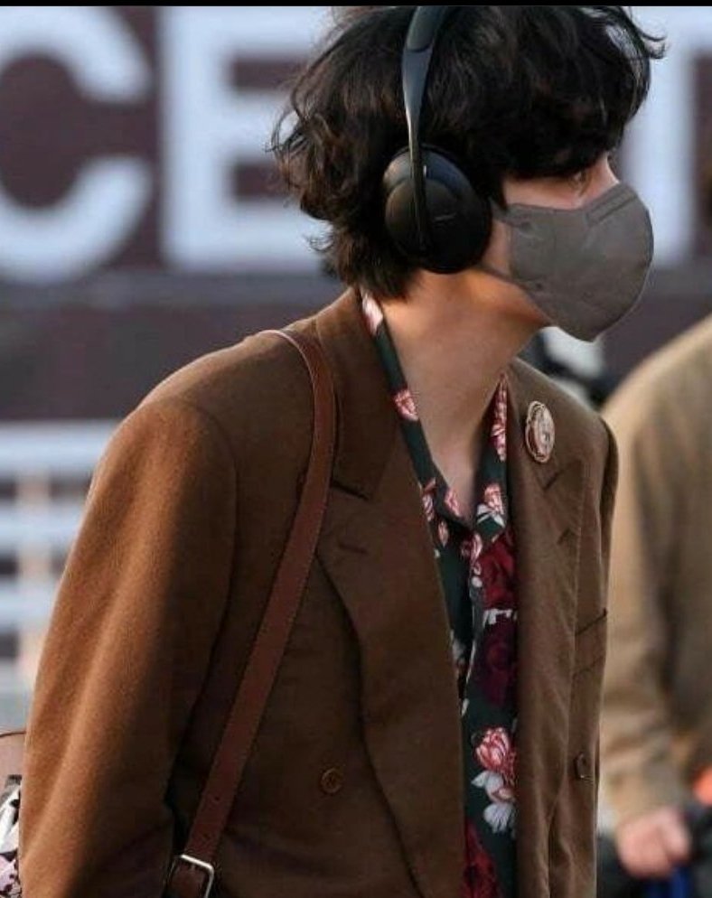 [Bose Noise Cancelling Headphones 700]
BTS V Airport Outfit, heading to Grammy Awards
 
✅Click to Purchase >> amzn.to/3iYLA26

'Awesome Headphones'
'Wonderful sound quality
-
#rt #like #follow #btsv #bts #TAEHYUNG 
#ootd #music #テヒョン #gift