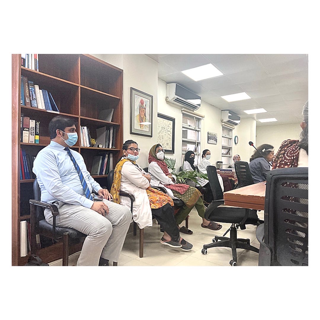 cbec_siut's tweet photo. Highlights from the 2nd meeting of #Karachi Bioethics Group #KBG hosted at #CBEC 🧬
Agenda: Contextualising #GeneticCounselling
by Dr Seema Hashmi & #VisualSociety by artist @ShaheenJaffrani
Participants: 55
Coordinator: Dr Nida Wahid Bashir
Date: Tuesday , March 29, 2022 https://t.co/qFHB9mRv3M