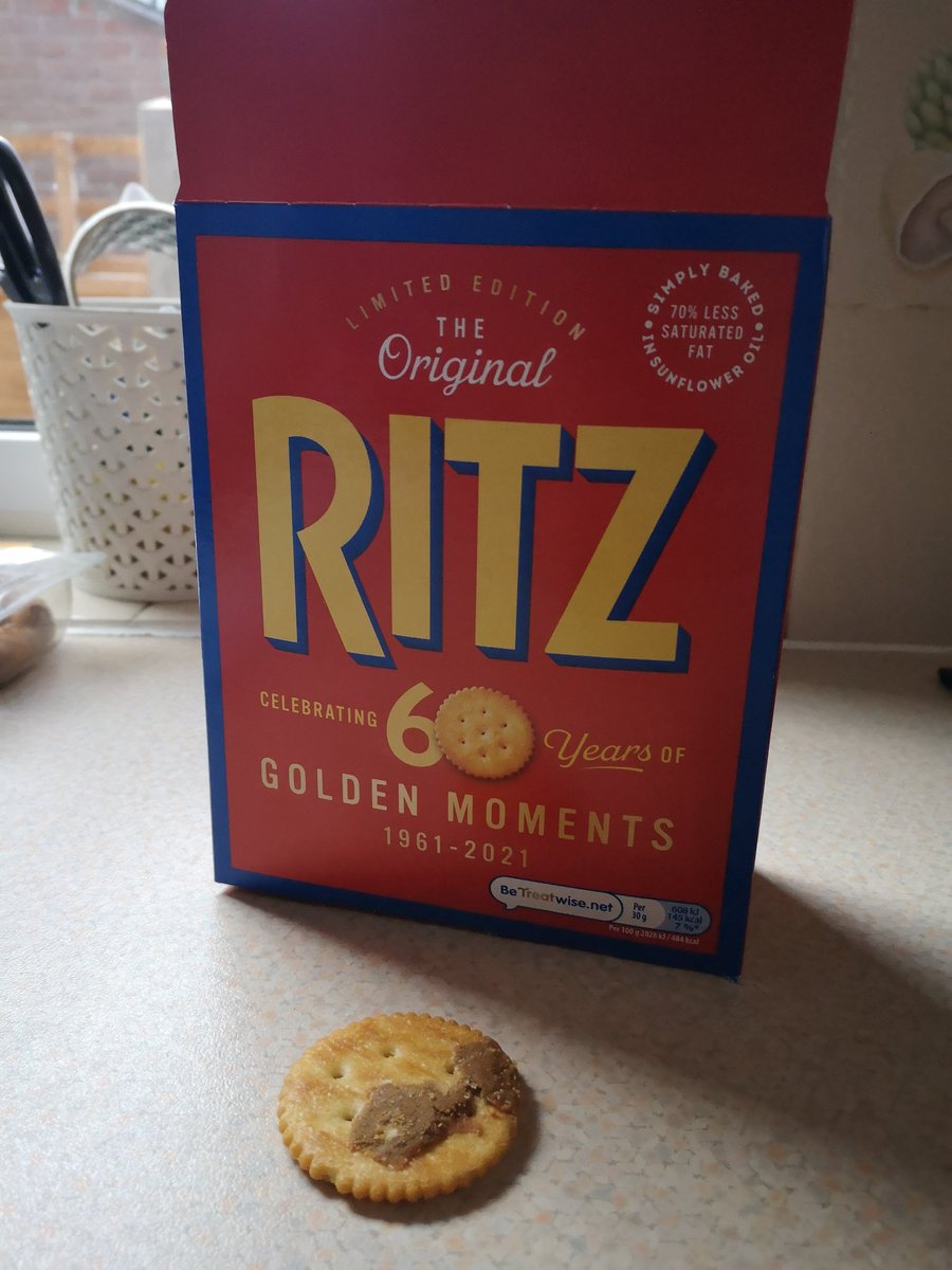 BertMcV's tweet photo. Hello @Ritzcrackers, is this safe to eat? https://t.co/hjxioVR1b7