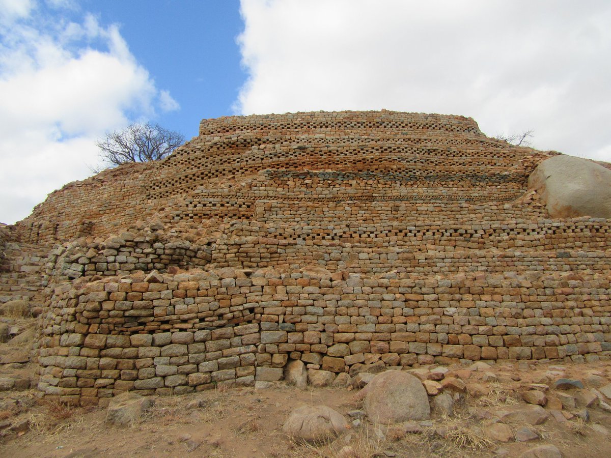 MAEASaMProject's tweet photo. Congratulations @mesagiya for guessing Khami in #Zimbabwe! The palace walling shows spectacular stone work designed in a check pattern symbolizing the male crocodile. Read more about #Khami https://t.co/nCD4VQT6Nc

Image by amanderson2  liscensd with CC by 2.0. https://t.co/Xj2MMfF169