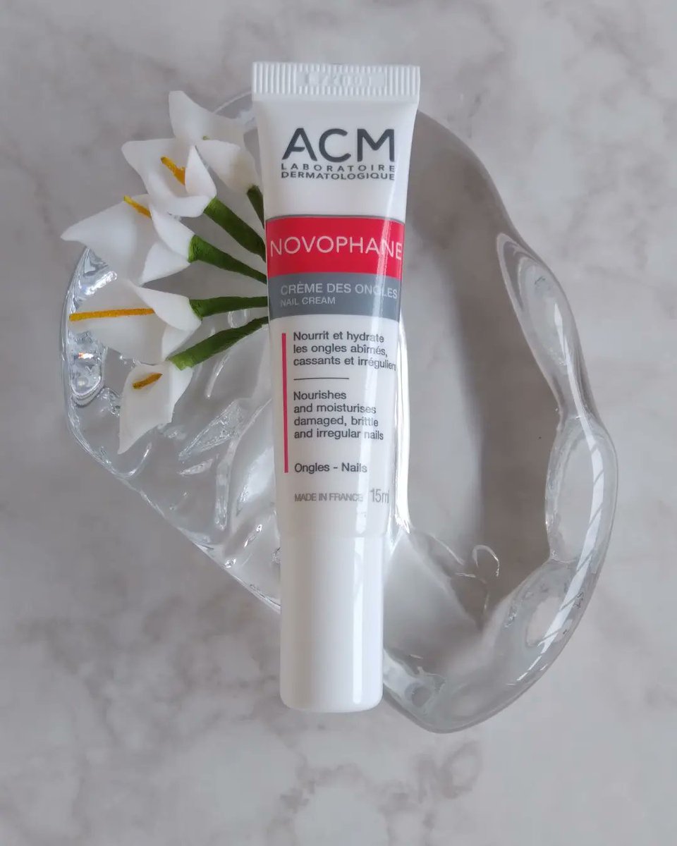 Giulia784's tweet photo. Merci @trustbeautycrew @laboratoireacm pour cette sélection  Novophane - crème des ongles 
Nourrit et hydrate .Véritable crème de beauté des ongles, c'est un soin quotidien efficace pour réparer les ongles cassants, fragilisés, dédoublés ou irrégulièrs. #laboacm #trustbeautycrew https://t.co/C2G1TSNgGo
