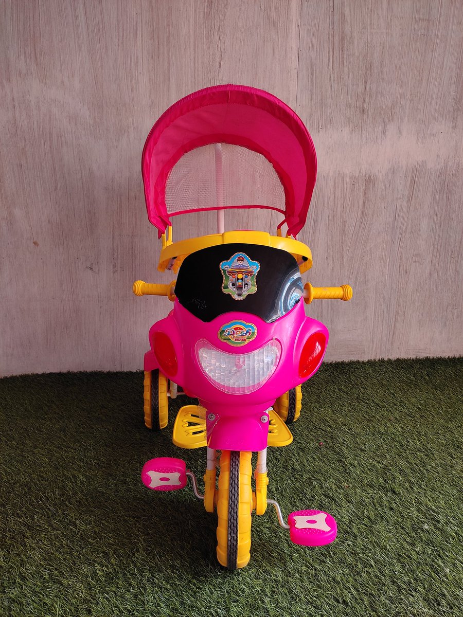 Trwcycles's tweet photo. Dash Super Tricycle With Hood & Parental Control.
Features ;
Brand : Dash Super.
Model : Passion Hood.
Seat Belt.
Rhymes.
Foot Rest.
Led Lights.
Parental Control.
Hood.
#tricycles #dashsuper #trwcycles https://t.co/mELUnD6aRh