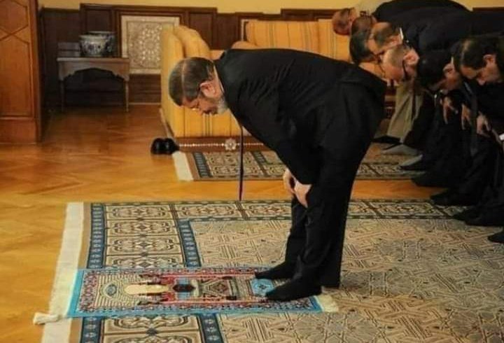 allahghalep's tweet photo. كلما حاولوا تشويه صورتك ترحم عليك الملايين .. كان يحكمنا إمام فإستبدلناه بـجـلاد فـ ـاجـ ـر .. https://t.co/oZfbHJNOPw