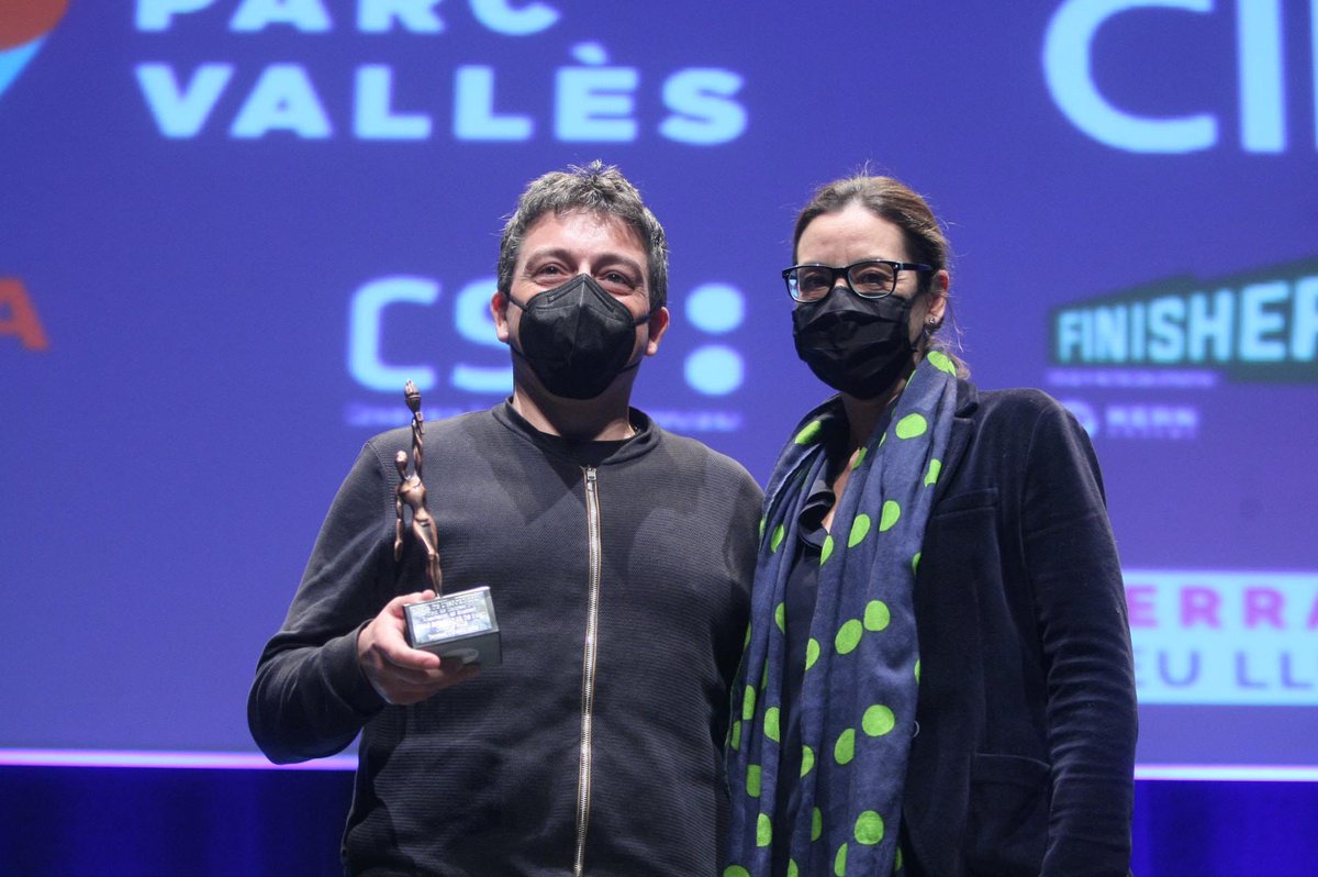 Paula Camus millor esportista promesa i Jordi Valls millor entrenador en la Gala de l'Esport! Víctor Gutiérrez menció especial contra conductes LGTBIfòbiques. 
El club ha comptat amb 4nominacions Sarai Gascón Paula Leitón Xavi Pérez i l'equip sènior femení de waterpolo
Felicitats