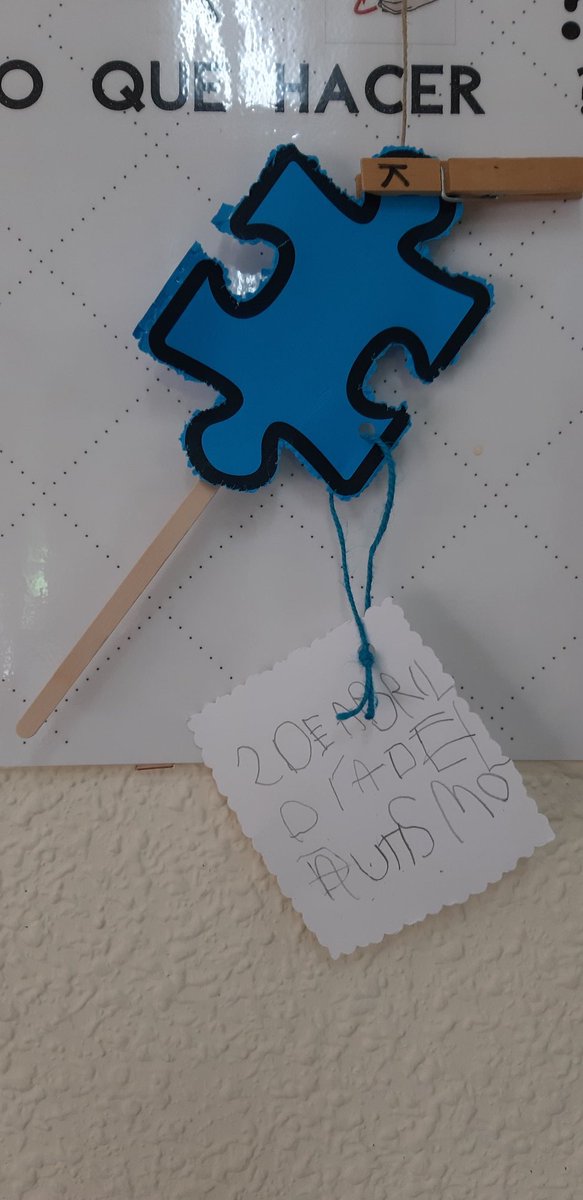 Marisol76795358's tweet photo. "En esta clase tú eres una pieza especial del puzzle"💙💙💙#DiaMundialAutismo https://t.co/NHIByANEHa