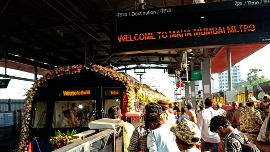 TOIMumbai's tweet photo. Metro services flagged off by chief minister #UddhavThackeray  at 4.45pm at Aarey Metro station on Phase I of Line 2A and 7 (Aarey-Dahisar- Dahanukarwadi). https://t.co/PEonzTvW1H