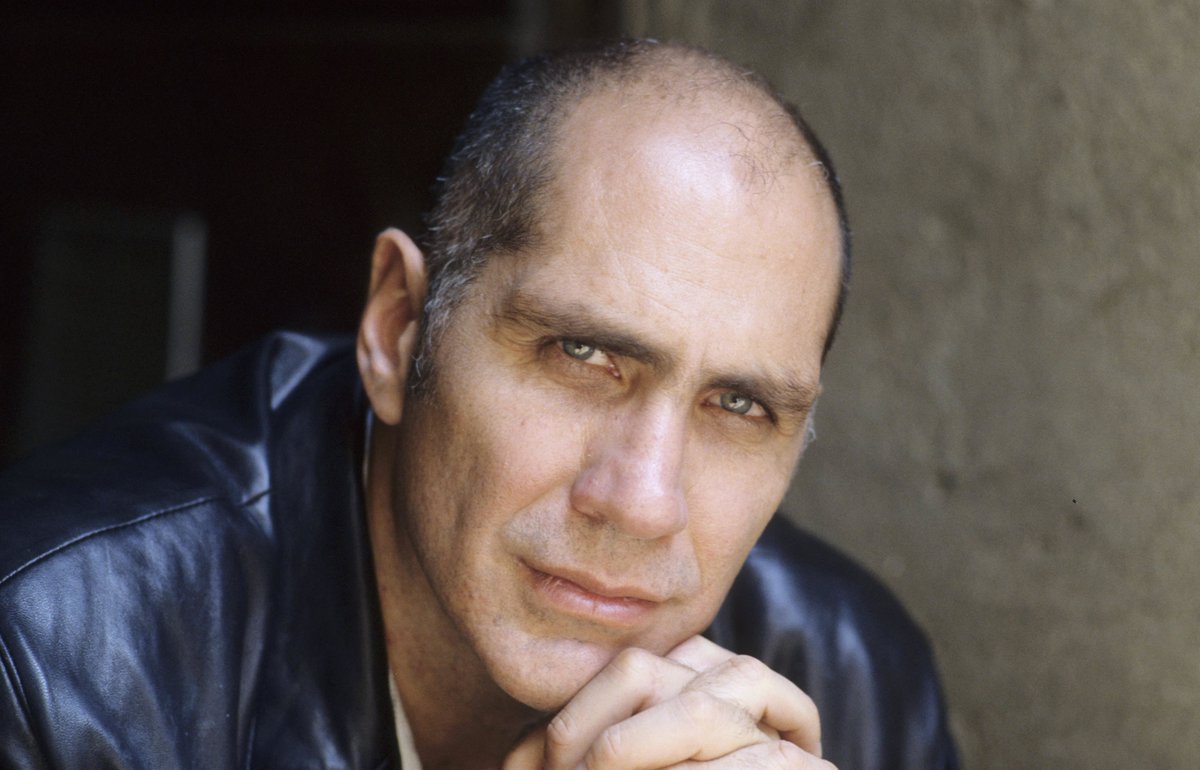 Tag 4 der #friedtage22 startet in Kürze!

14:00 - Jennifer Daniel (DE): „Das Gutachten“
18:00 - Nate Powell (US) - „Save It for Later“
20:00 - Guillermo Arriaga (MX): „Das Feuer retten“

FOTOS (C) Carlsen Comics / Josua Dunst / Nate Powell / Cannarsa⁄Opale⁄Leemage⁄Laif