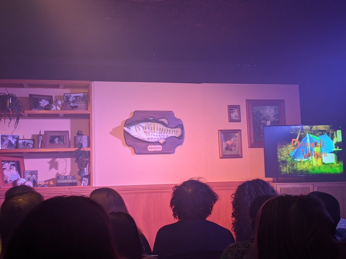 DanAdam1990's tweet photo. .@danwalkercomedy Show No. 7 @daniellewalkercomedy - a show all about her crazy country family. Laugh a minute! Absolutely loved the quite sweet, poignant theme of the show #micf #melbournecomedyfestival #daniellewalker #comedyrepublic https://t.co/pXNM738nEz
