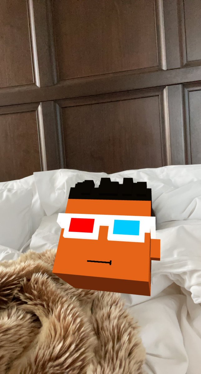 ARstories's tweet photo. Woke up like this 😮😄
#MeebitsInTheWild #meebits @MeebitsDAO @yugalabs ☀️ https://t.co/IKtYcHEFtD