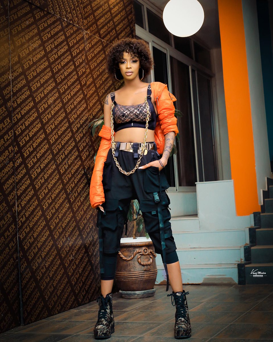 NinarozMusic's tweet photo. https://t.co/PqW0iwYCA1