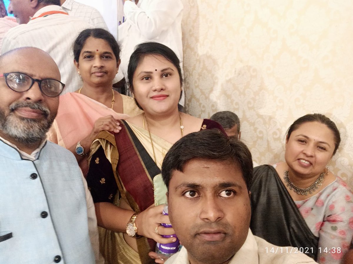 IRFANNKPCC's tweet photo. ರಾಜ್ಯ ಮಹಿಳಾ ಕಾಂಗ್ರೆಸ್ ಕಾರ್ಯದರ್ಶಿಗಳಾದ ಶ್ರೀಮತಿ ಶುಭಾ ವೇಣುಗೋಪಾಲ್ ಮೇಡಂ ರವರಿಗೆ ಹುಟ್ಟು ಹಬ್ಬದ ಹಾರ್ದಿಕ ಶುಭಾಶಯಗಳು..🎂🎂🎉🎉 @Shubhavenugopa3 https://t.co/VivtV0oI5w