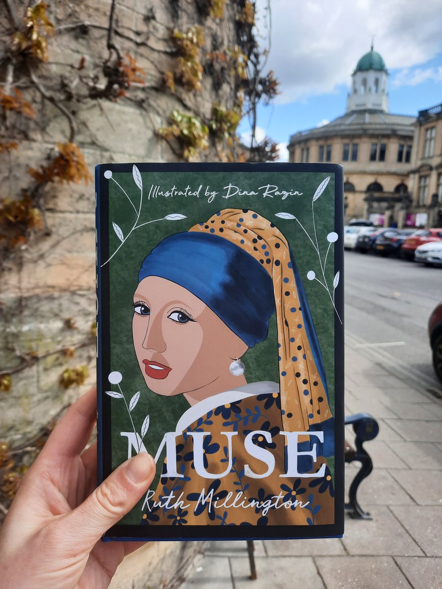 I've got GOOSEBUMPS bevause it's such a dream to be back in Oxford to promote my first book, MUSE! This city is where I first began to research art history's muses...