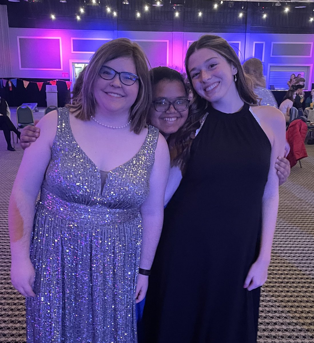 JHSLoveSS's tweet photo. We had a blast last night at @bestbuddiesia Friendship Ball! #bestbuddies #dancemoves #jhsbestbuddies https://t.co/fva1GI4Dt3