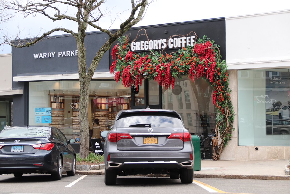 GWCHFreePress's tweet photo. Guess which artificial flower display got the violation? https://t.co/yIUDbmCqqr https://t.co/PGz4075Xlz