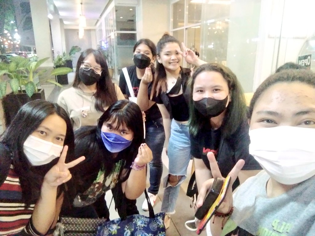 maEUNnaiseee's tweet photo. finally! after 2 years... naka attend din ng cse. 🤗. thank you @juneyamochi for this event! ❤
pasensya na kayo feeling close ako kanina. hahahahahahahaha. 

#AWalkWithJunhoe #JUNHOE #iKON https://t.co/t40KGGKWBA