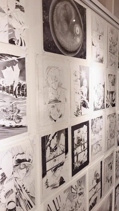 #浅田弘幸画業35周年記念展
space caimanで開催中の浅田先生の展示に行ってきました✨
テガミバチの生原稿、信じられないほど美しくてセリフや表情に見入って泣きそうになってしまう🥲時間を忘れるほど圧倒されます。グッズの絵の具セット使ってみるのが楽しみです✨ 