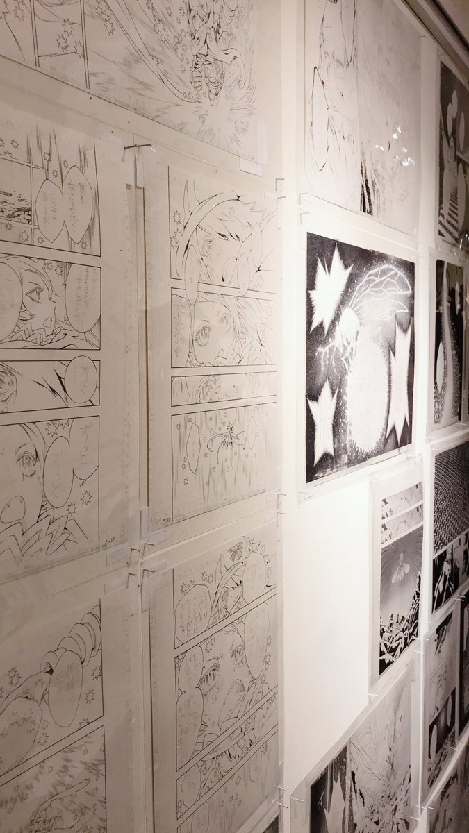 #浅田弘幸画業35周年記念展
space caimanで開催中の浅田先生の展示に行ってきました✨
テガミバチの生原稿、信じられないほど美しくてセリフや表情に見入って泣きそうになってしまう🥲時間を忘れるほど圧倒されます。グッズの絵の具セット使ってみるのが楽しみです✨ 