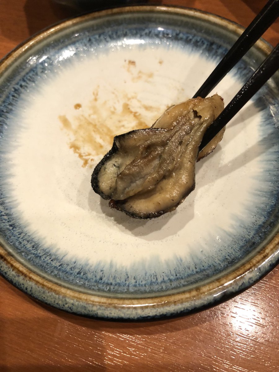 lover_surf's tweet photo. 某居酒屋の牡蠣バターがもはやアレにしか見えんくて食べるの躊躇った。 https://t.co/rneR1dob7c