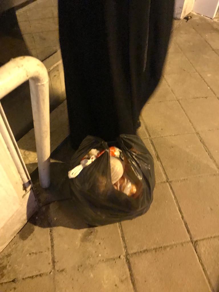 ashanesamsun's tweet photo. İhtiyaç sahibi ailelerimize erzak yardımı yaptık. Vesile olan herkesten Rabbim binlerce kez razı olsun https://t.co/GXxWBHnn7s
