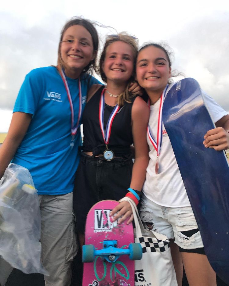 PanamaPatin's tweet photo. Ganadoras de la primera parada de COPA Skateboarding en la Provincia de Colón 

Más detalles Instagram
"Copa Skateboarding"

Nota de prensa: 
https://t.co/TUTqBczIVr

@PANDEPORTES
@ColimpicoPanama 
@WorldSkateSB https://t.co/sBnBr21bDD