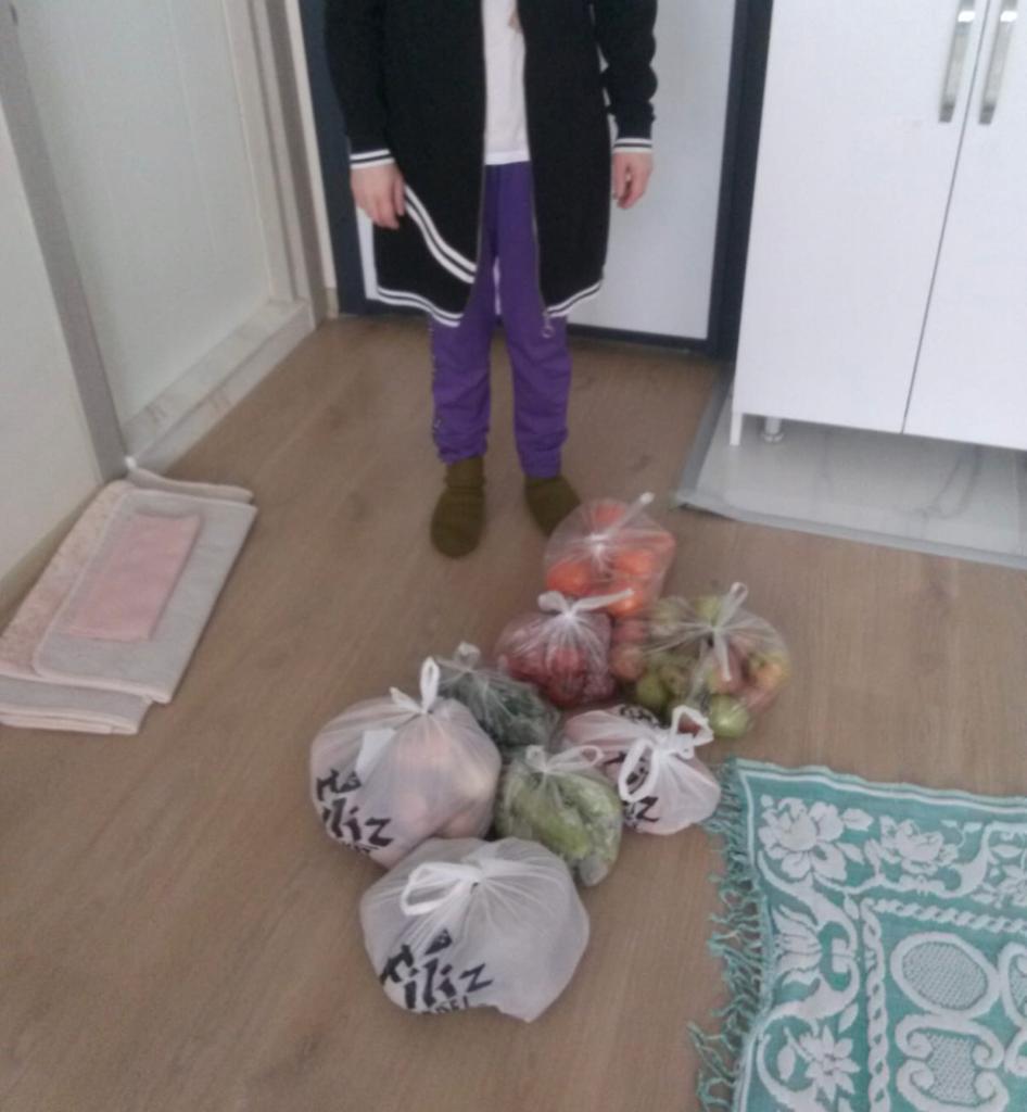 ashanesamsun's tweet photo. İhtiyaç sahibi ailelerimize erzak yardımı yaptık. Vesile olan herkesten Rabbim binlerce kez razı olsun https://t.co/JN7C5brQyu