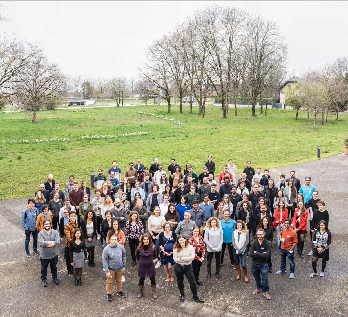LUSCHERC's tweet photo. Wrapping up the Dept of Basic Neuroscience https://t.co/dyrYxnuDqX retreat in Divonne/F with a group photo. Cordial interactions, stimulating talks, and a fun party despite the cold weather. @NeuroGeneva With @sirileknes &amp; Ivan Rodriguez as distinguished guest speakers. https://t.co/Z4PBWk4fTA