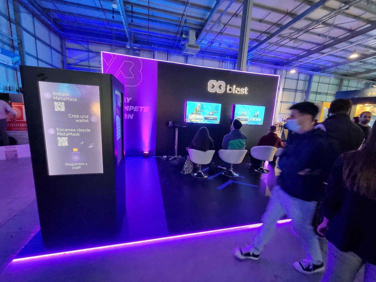 ValinAlexis's tweet photo. En @campuspartyuy se respira innovación, startups y lo último en tecnología. Tremenda oportunidad de conectarse con gente super talentosa para seguir construyendo nuestro futuro 🚀

 #startups #tech #blockchain #crypto #defi

@RipioApp @workifit https://t.co/tjeORJkr30